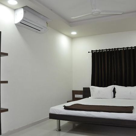 Shivdhara Hotel & Residence راجكوت المظهر الخارجي الصورة