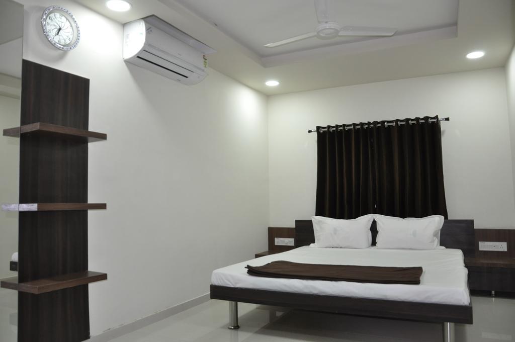 Shivdhara Hotel & Residence راجكوت المظهر الخارجي الصورة